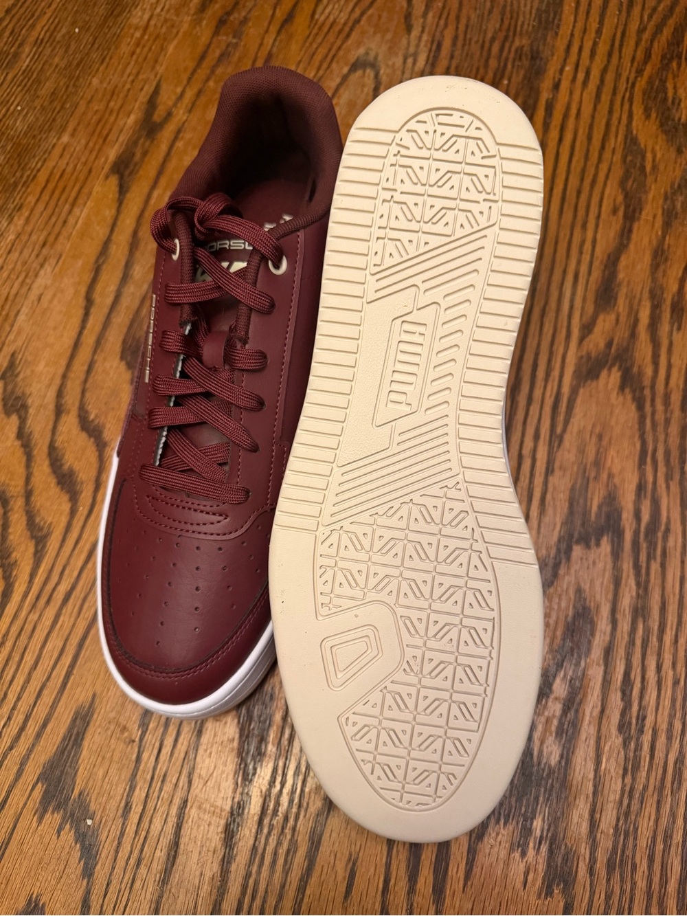 Puma Men’s Burgundy Low-Top Sneakers - Picture 5 of 7